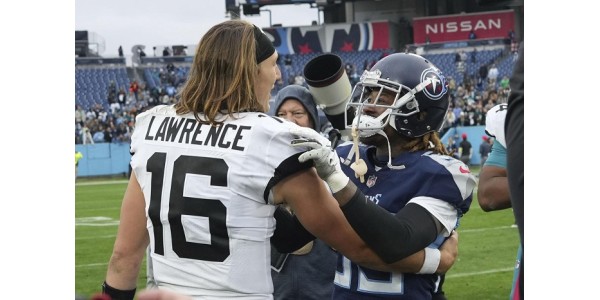 Trevor Lawrence s'adapte pour attendre que les Jaguars de Jacksonville grandissent Trevor Lawrence s'adapte pour attendre que les Jaguars de Jacksonville grandissent